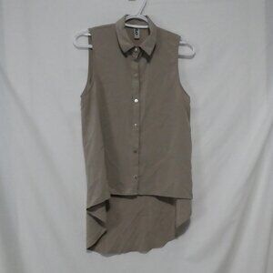 FLUO | small | Sleeveless High-Low Collared Blouse | Made In USA